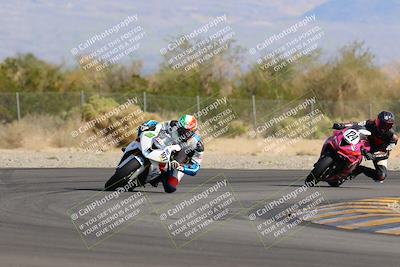 media/Nov-05-2022-SoCal Trackdays (Sat) [[f8d9b725ab]]/Turn 2 (1120am)/